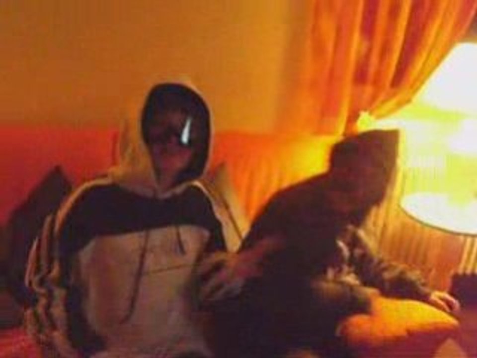 Le hit  de l'hiver "fous ta capuche"