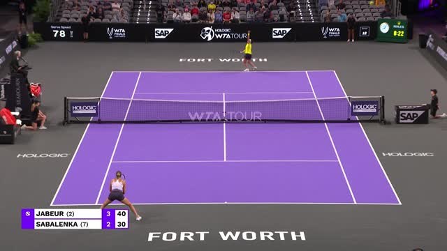 WTA Finals Fort Worth - Sabalenka dans la douleur