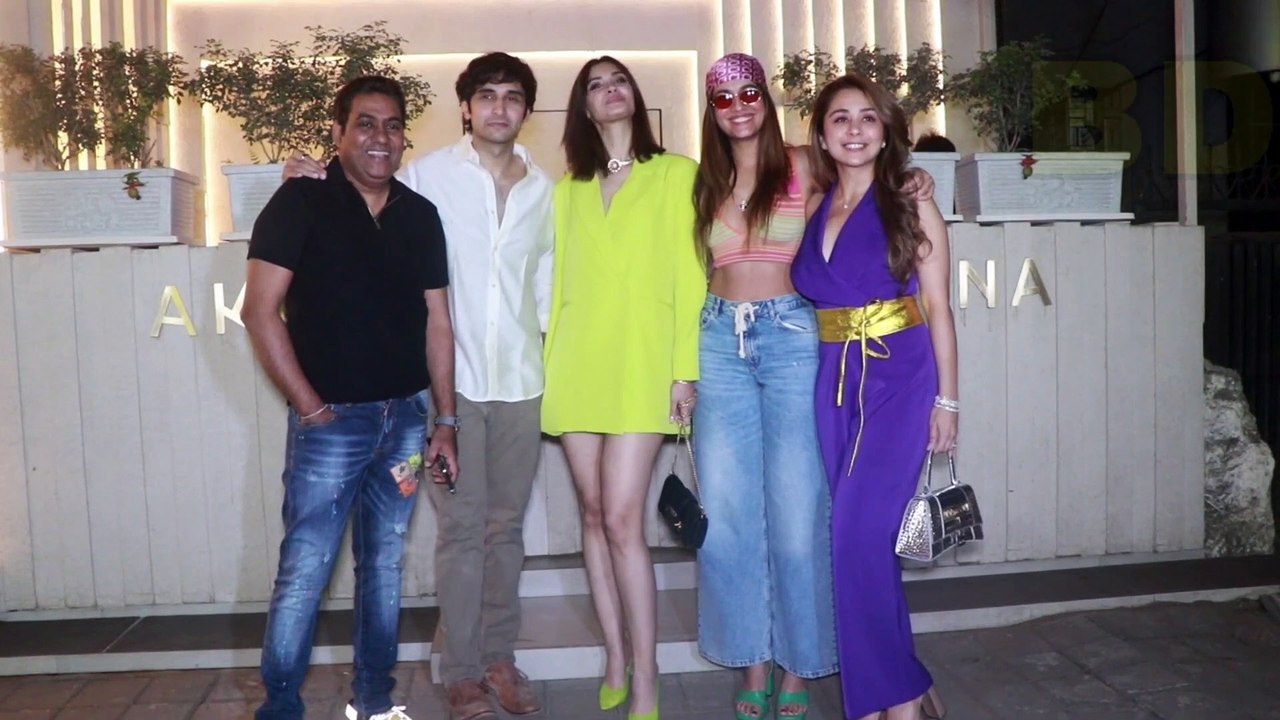 Director Sabbir Khan, Diana Penty, Shreya Dhanwanthary, And Rohan Mehra Spotted At Akina Restaurant In Bandra