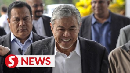 Aides testify that Zahid is a charitable person