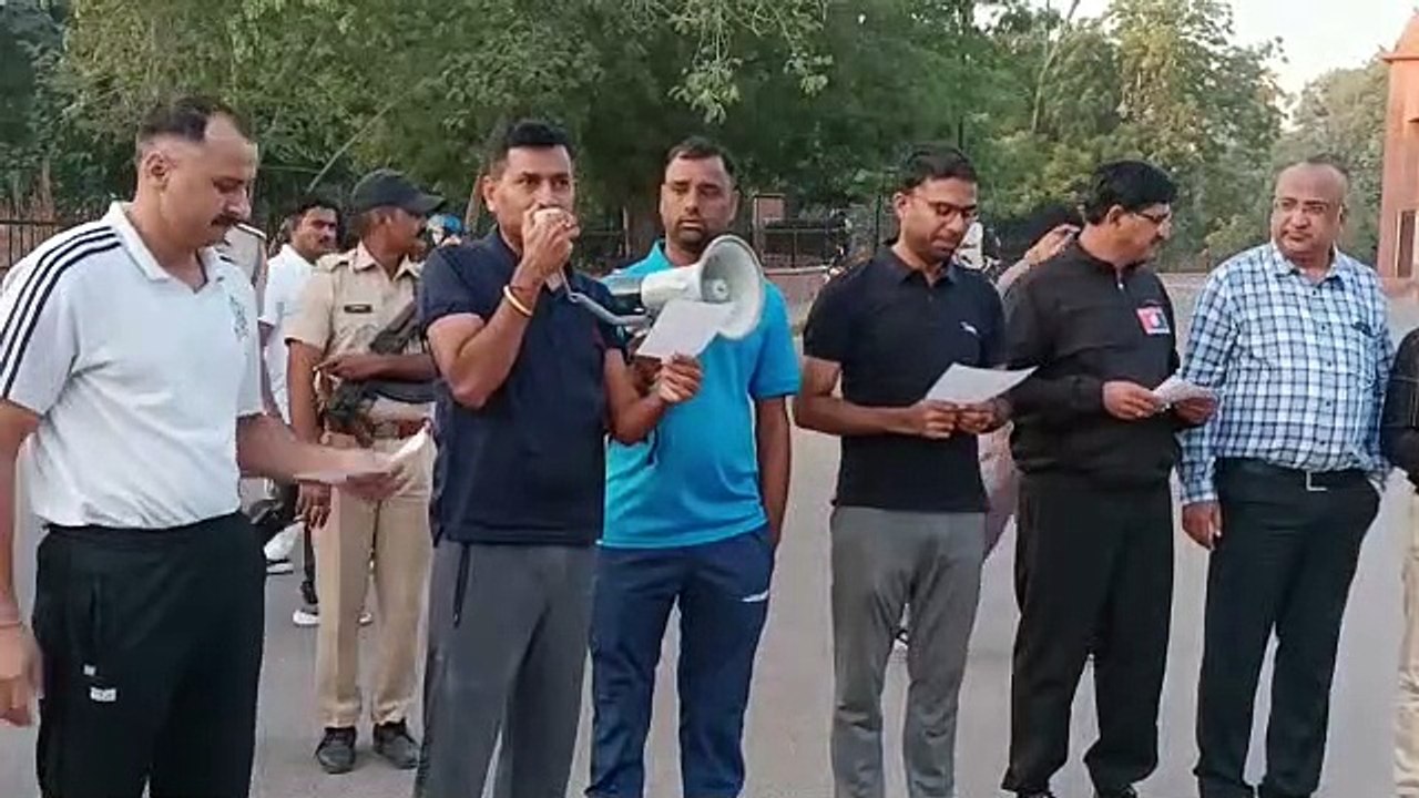सरदार पटेल की जयंती पर निकाली 'रन फॉर यूनिटी'