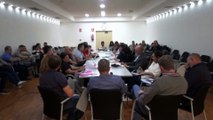Fragmento de la reunión entre el comité de empresa del IASS y Marian Franquet, consejera de Acción Social