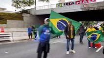 Manifestantes bloquean carreteras en Brasil por segundo día tras derrota de Bolsonaro