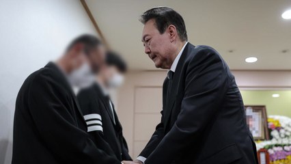 尹, '이태원 참사' 희생자들 빈소 직접 조문 / YTN