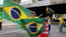 Manifestantes bloqueiam rodovias dois dias após derrota de Bolsonaro