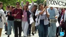 Médicos argentinos exigen aumento de salarios