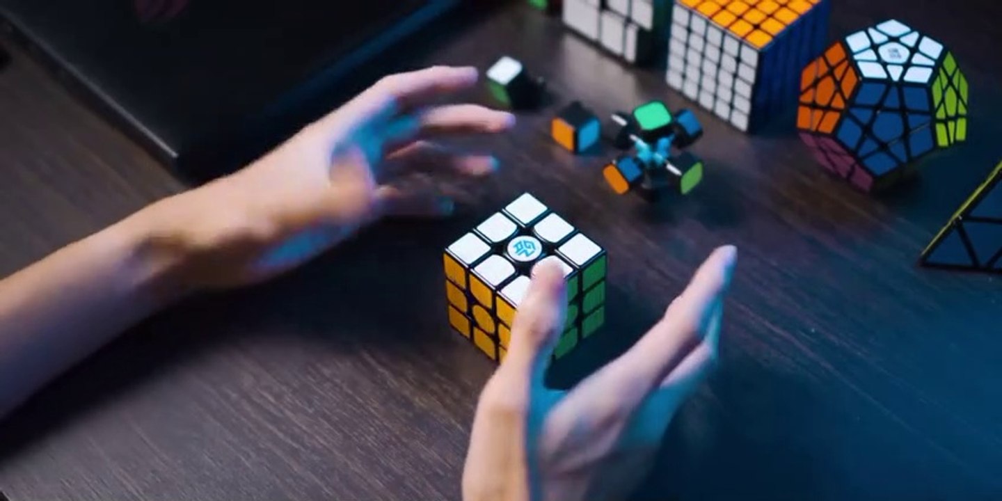 CARA MENYELESAIKAN RUBIK 3X3 - TUTORIAL RUBIK BAHASA INDONESIA - Video ...