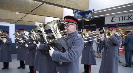 Leeds Poppy Day 2022