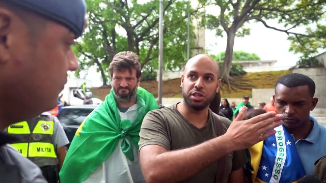 Bolsonaristas seguem nas estradas