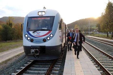 Büyükelçiler 329 milyon euroya tamamlanan Samsun – Kalın (Sivas) Demiryolu'nda yolculuk etti