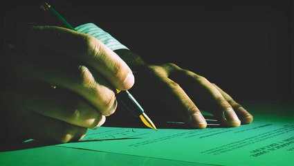 Deathbed Gifts: What You Need to Know Before Accepting or Giving 🎁