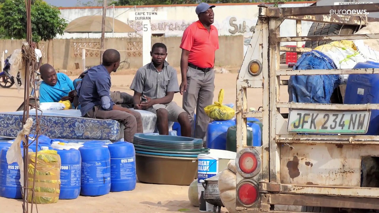 Jovens moçambicanos insistem no "El Dorado" sul-africano para oferecer bicicletas à família