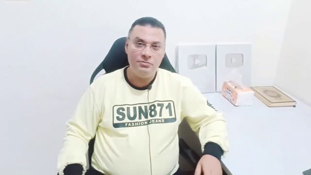 كيم/زعيم كوريا الشمالية يفترس أمريكا فى المحيط ويقصف كوريا الجنوبية واليابان ويخترق الحدود البحرية