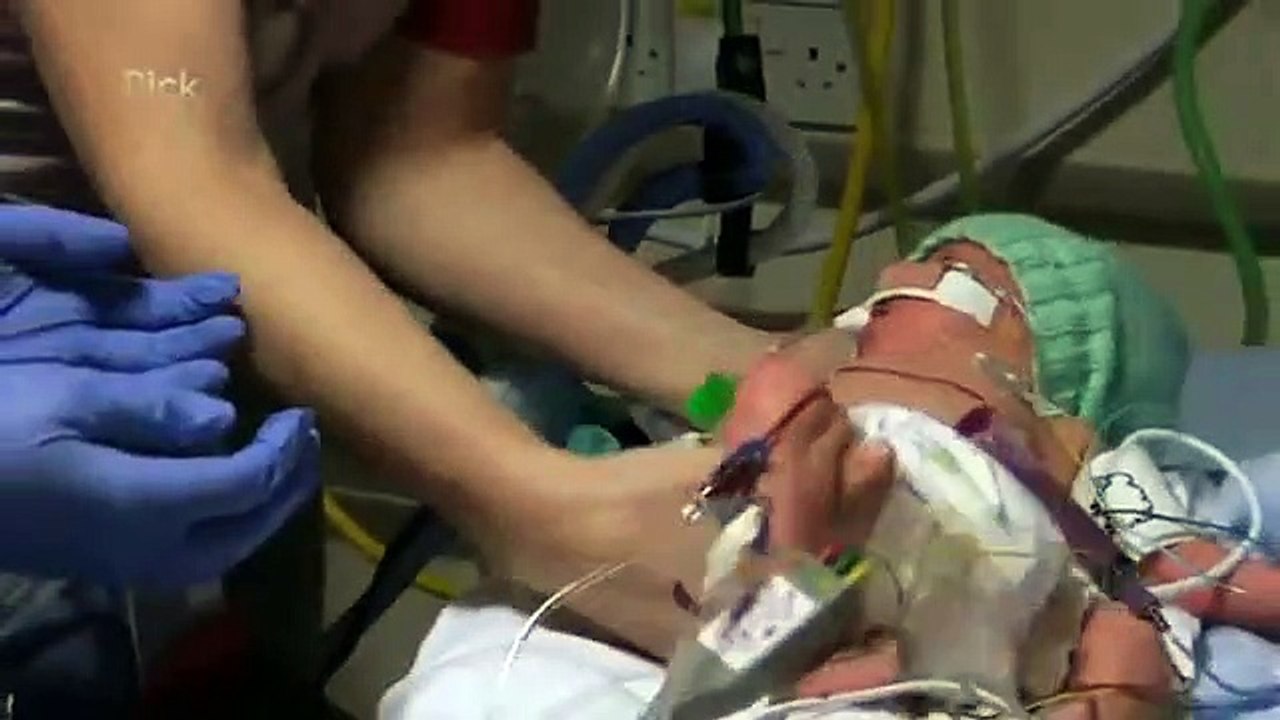 Childrens Accident And Emergency - Se2 - Ep01 HD Watch HD Deutsch