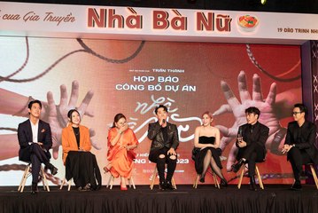 Trấn Thành bao nguyên gánh bánh canh 300k hot nhất Sài Gòn đãi cả showbiz, đem lên phim điện ảnh