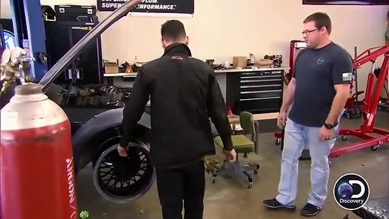 Fast N Loud - Se12 - Ep08 - Gas Monkey vs. Street Outlaws - Build to Mega Race Part II HD Watch HD Deutsch