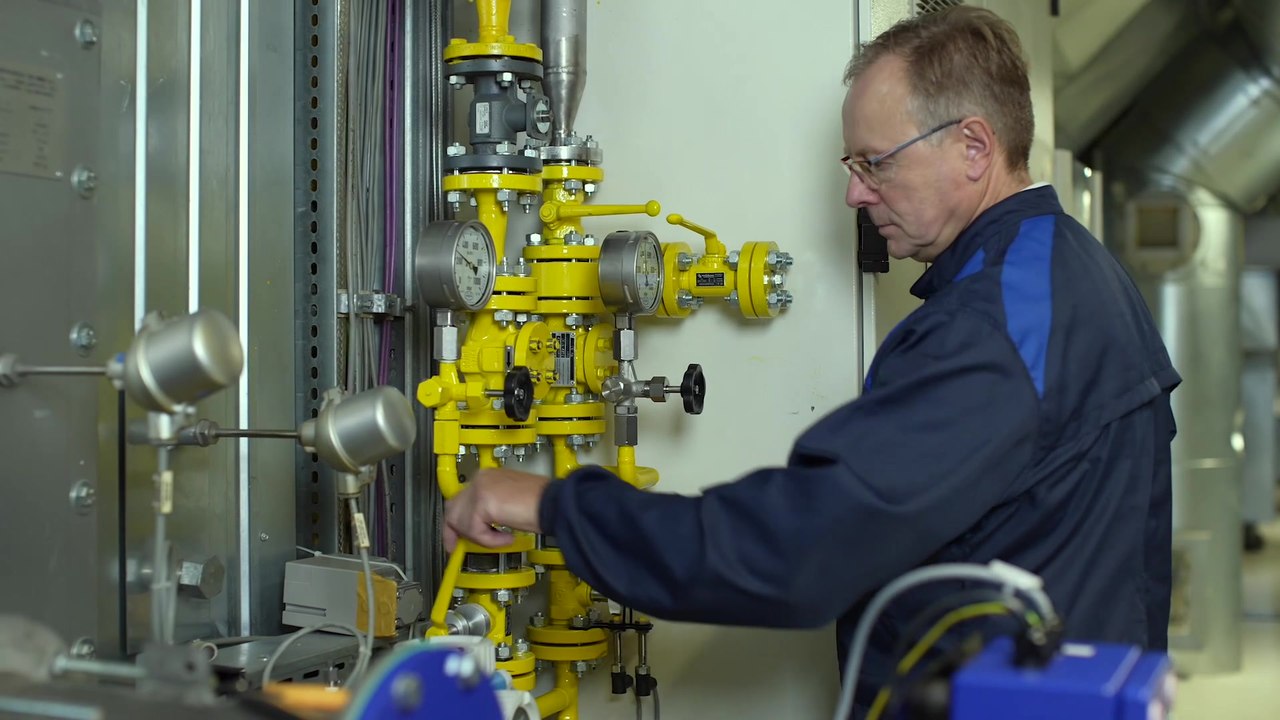 BMW Group Werk Leipzig pilotiert flexiblen Wasserstoffbrenner in der Lackiererei