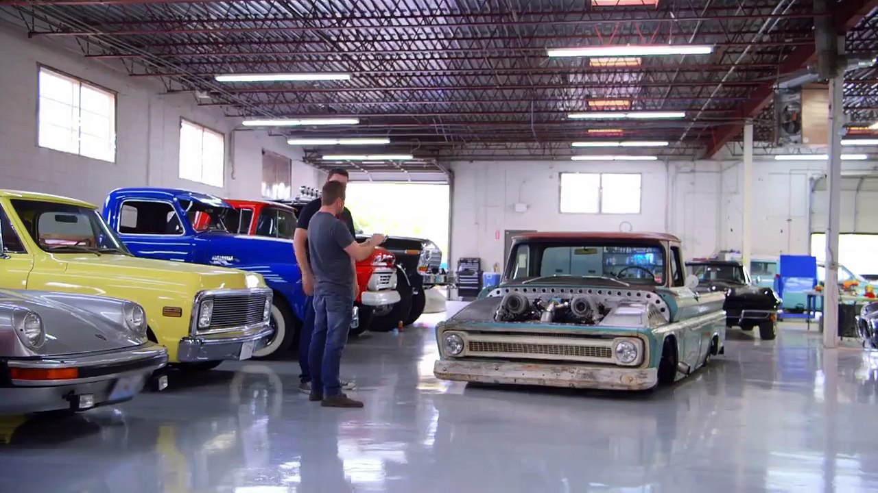 Speed Is the New Black - Se1 - Ep04 - A Triumph-ant Homecoming HD Watch HD Deutsch