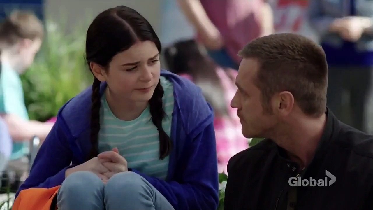 Somewhere Between - Se1 - Ep03 - The Hunter and the Hunted HD Watch HD Deutsch