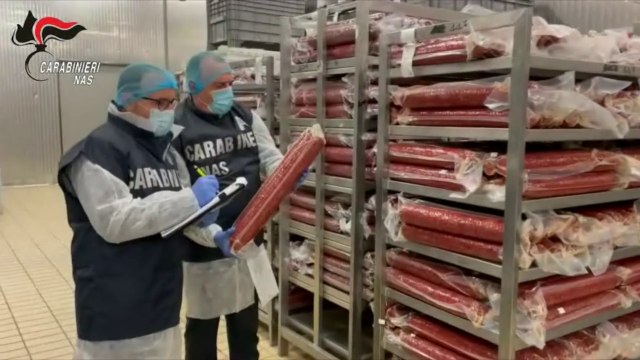 Listeria, i Nas sequestrano 14 tonnellate di cibo in tutta Italia