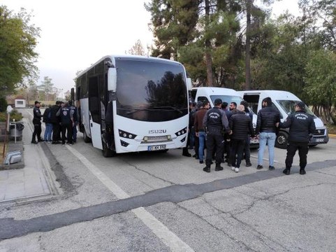 DİYARBAKIR'DA YASA DIŞI BAHİS ÇETESİNE OPERASYONDA 12 TUTUKLAMA