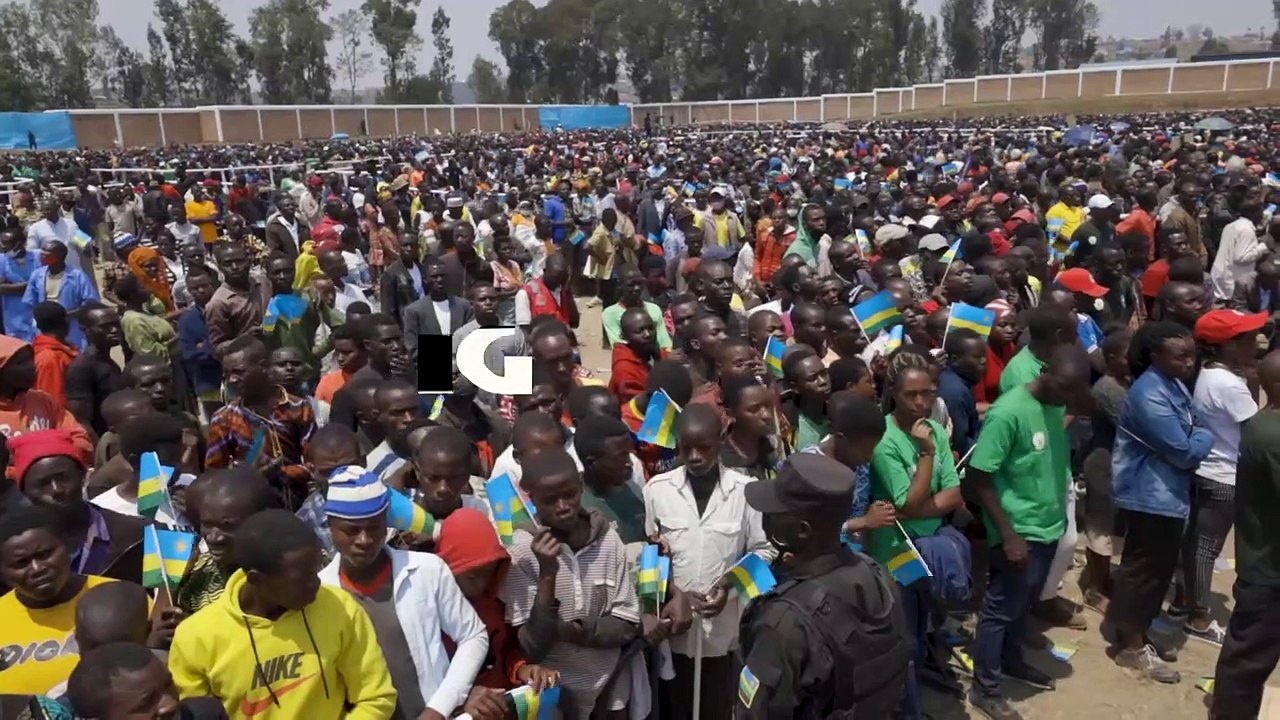 IJAMBO RYOSE __ Perezida Kagame yahagurukiye ibibazo by'ubukene muri Nyamagabe