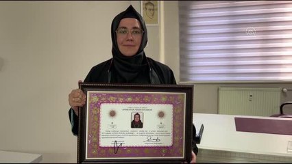 Üç çocuk annesi, katiplikten avukatlığa uzanan başarısının örnek olmasını istiyor