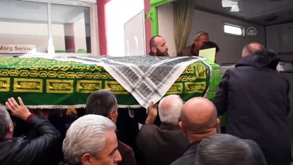 4 yıl önce öldürülen kişinin cenazesi incelemelerin ardından ailesine teslim edildi