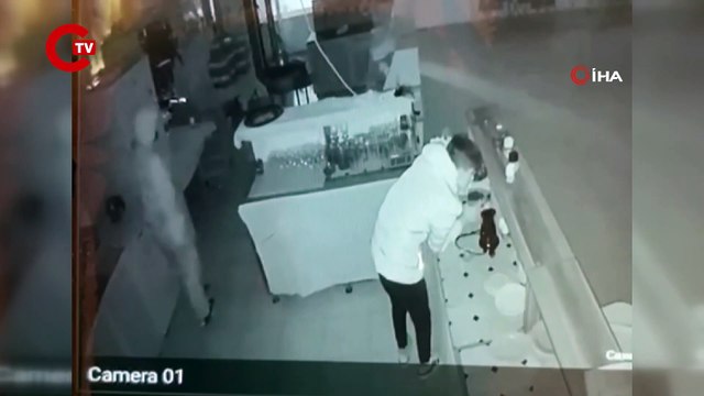 SMA hastası Arya bebeğin yardım kumbarasını çaldılar