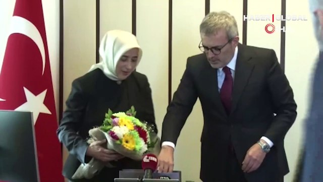 Mahir Ünal, AK Parti Grup Başkanvekilliği görevini Özlem Zengin'e devretti