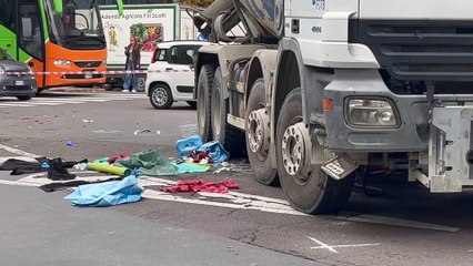 Milano, betoniera investe anziana ciclista