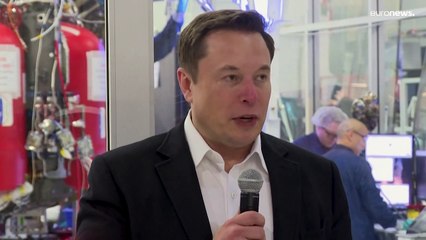 Musk quer cobrar 8 euros/mês por contas verificadas no Twitter e utilizadores reagem