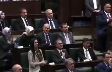 AKP'liler parti grubunu "çocuk parkı"na çevirdi