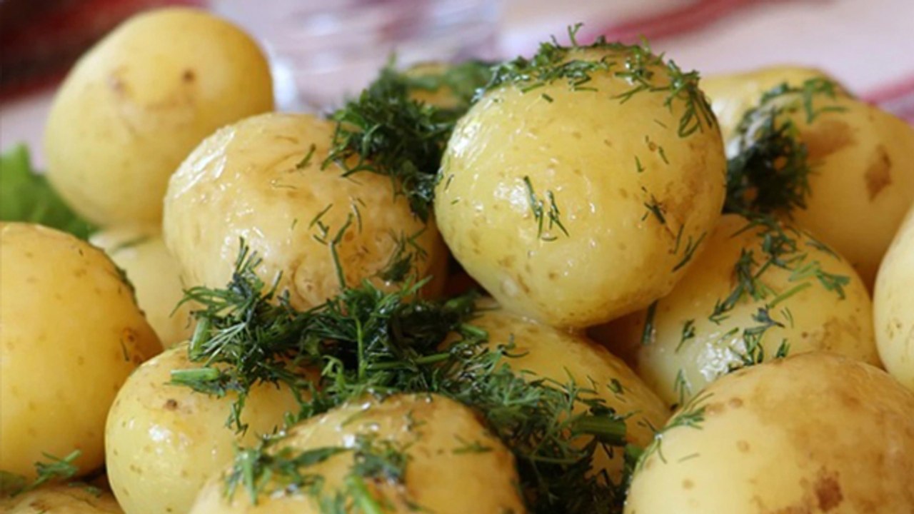 आलू की तासीर ठंडी होती है या गर्म | Aalu ki Taseer kaise Hoti Hai | Boldsky*Health