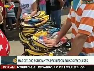 Tải video: Empresas mineras de Bolívar realizan la entrega de útiles escolares a más de 1.000 estudiantes