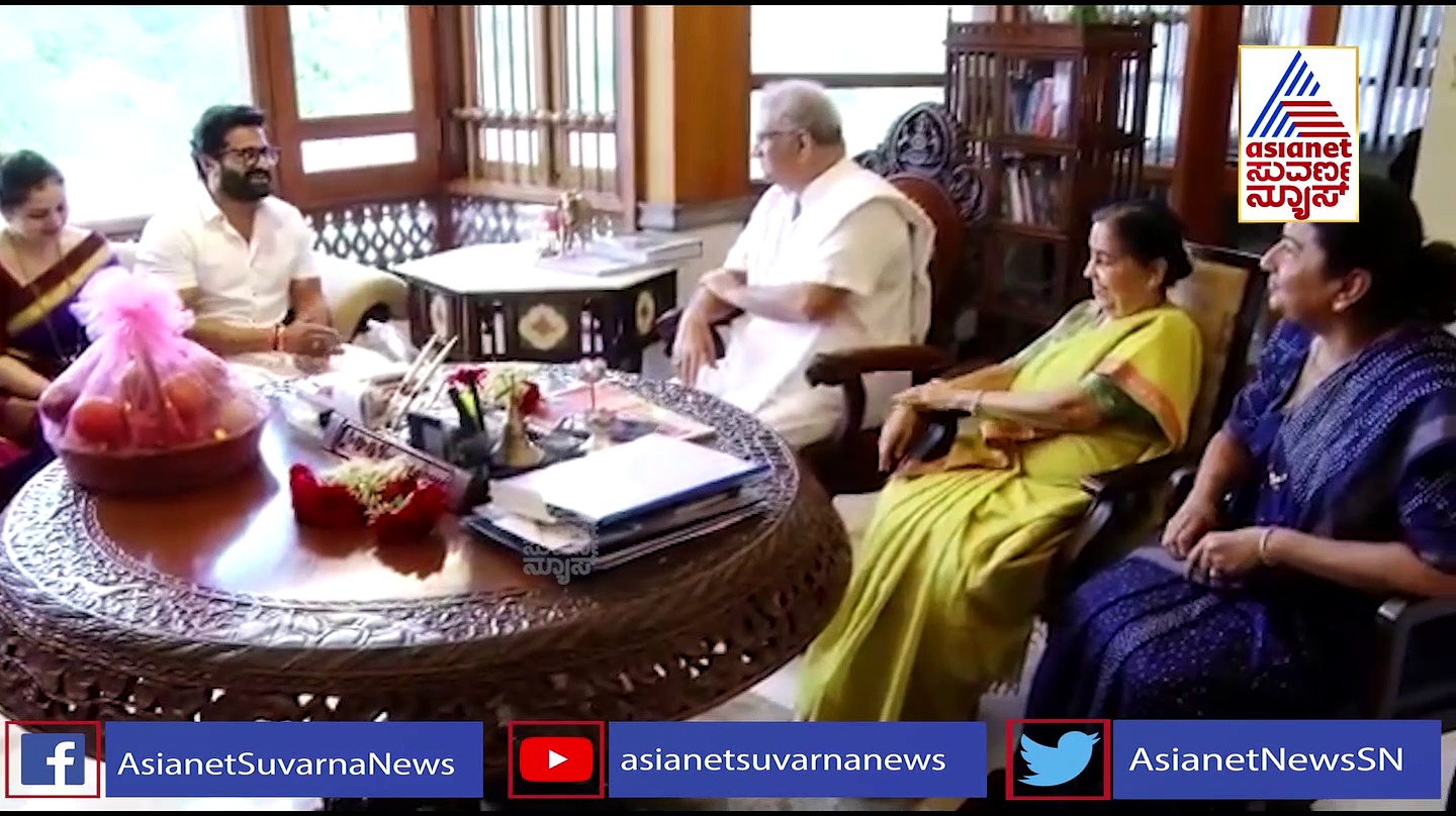 ಧರ್ಮಸ್ಥಳದ ಧರ್ಮಾಧಿಕಾರಿಯವರನ್ನು ಭೇಟಿಯಾದ ರಿಷಬ್ ಶೆಟ್ಟಿ ದಂಪತಿ