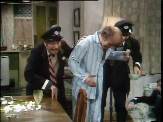 On The Buses - S05 - E03 - The Best Man