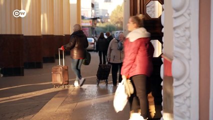 Ucrania: una mujer maquinista de trenes
