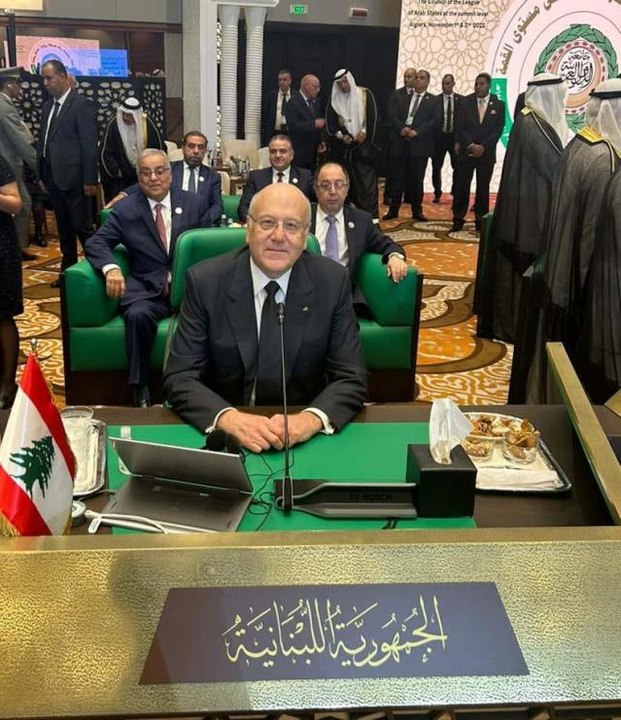 Lübnan Başbakanı: "Doğu'nun parlayan feneri (Lübnan) söndü"