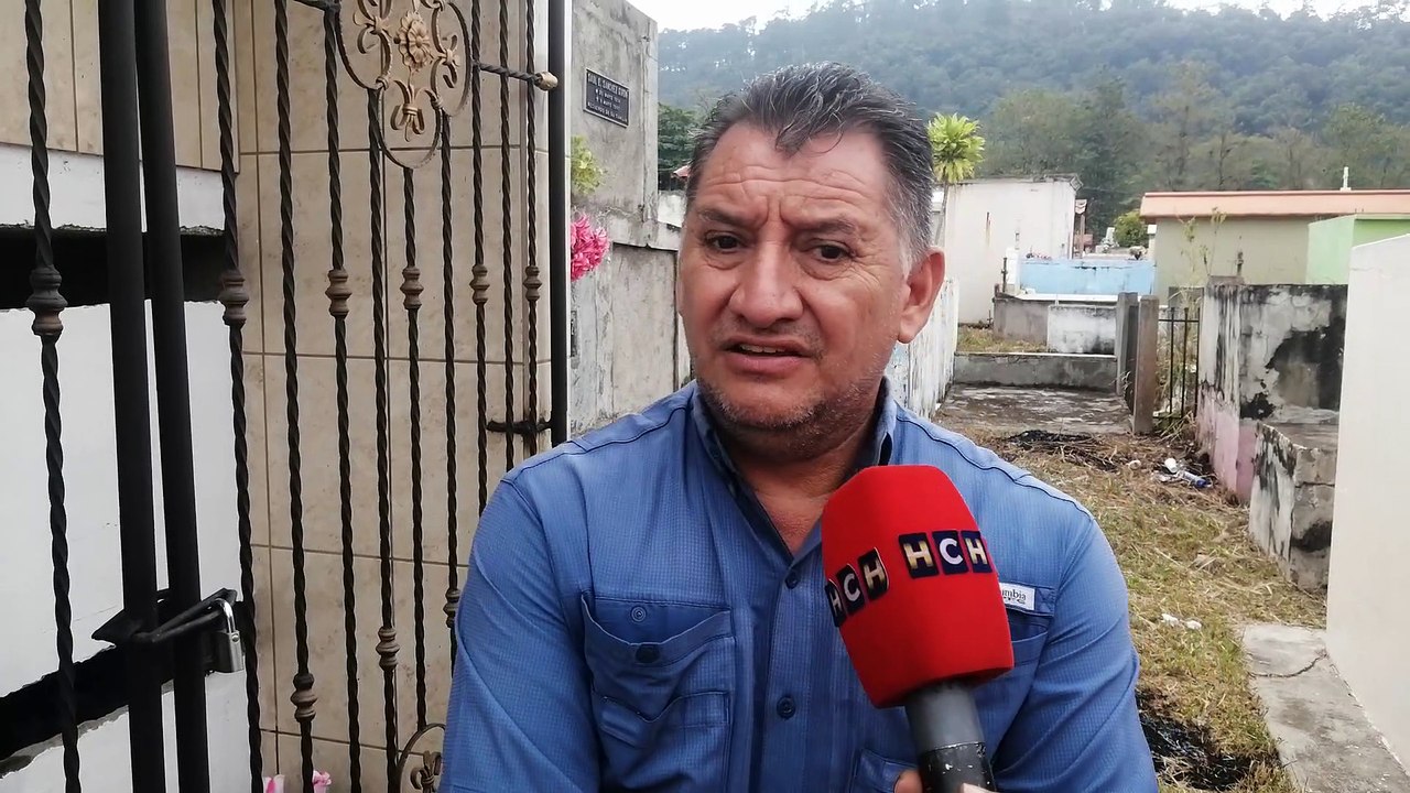 ¡Día de Difuntos! Católicos coronan hoy a sus seres queridos en cementerios de Honduras