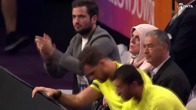 tennis Ons Jabeur vs. Aryna Sabalenka - 2022 WTA Finals Group Stage - Match Highlights