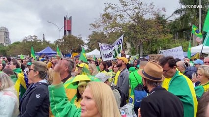 I fan di Bolsonaro reclamano il golpe per impedire alla sinistra di andare al potere