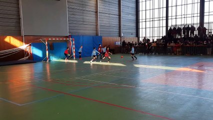 U12 /// VIDEO 1/2 CONTRE AISEREY AU TOURNOI DE L'A.S.P.T. T. (01/11)