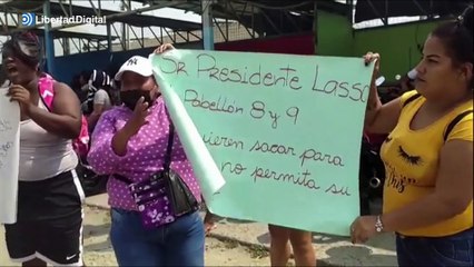 El traslado de presos en Ecuador genera violentas protestas y varios policías muertos