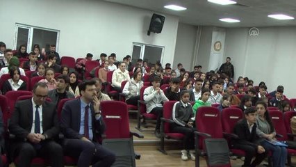 Altunhisar Kaymakamı Kılıç, memleketi Çukurca'da öğrencilerle buluştu