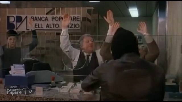 FANTOZZI (Paolo Villaggio) - IL RAGIONIERE ARTURO DE FANTI BANCARIO PRECARIO Paolo Villaggio (Fantozzi) , Caterine Spack, Gigi Reader