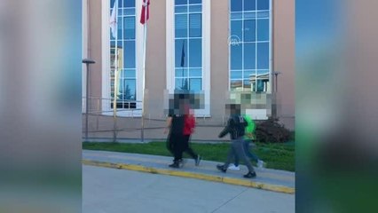 Uyuşturucu operasyonlarında yakalanan 4 zanlı tutuklandı