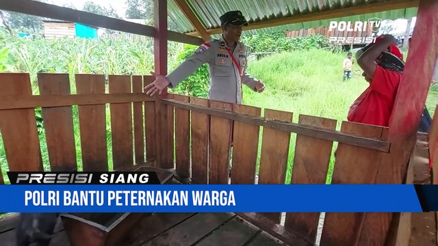 Datangi Kampung Kimak, Satgas Ops Damai Cartenz Berikan Pakan Ternak Babi Kepada Bapak Wonime Labene