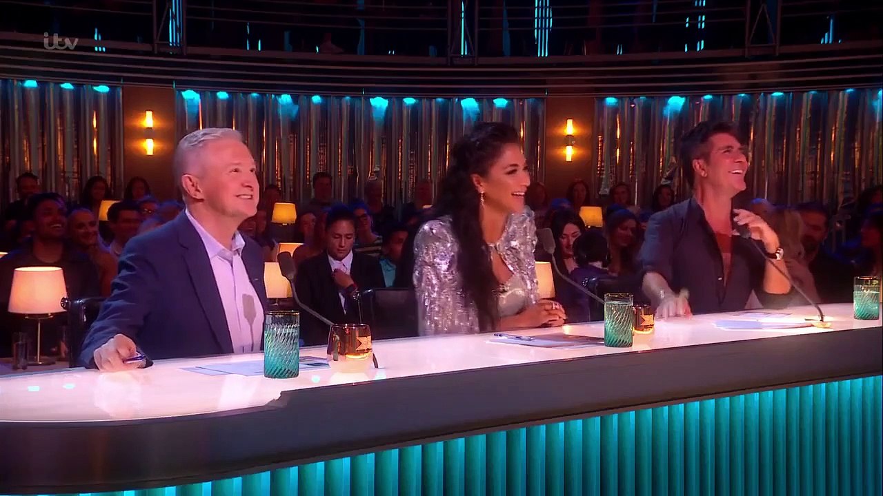 The X Factor - Celebrity - Se1 - Ep03 - Live Show 1 HD Watch HD Deutsch
