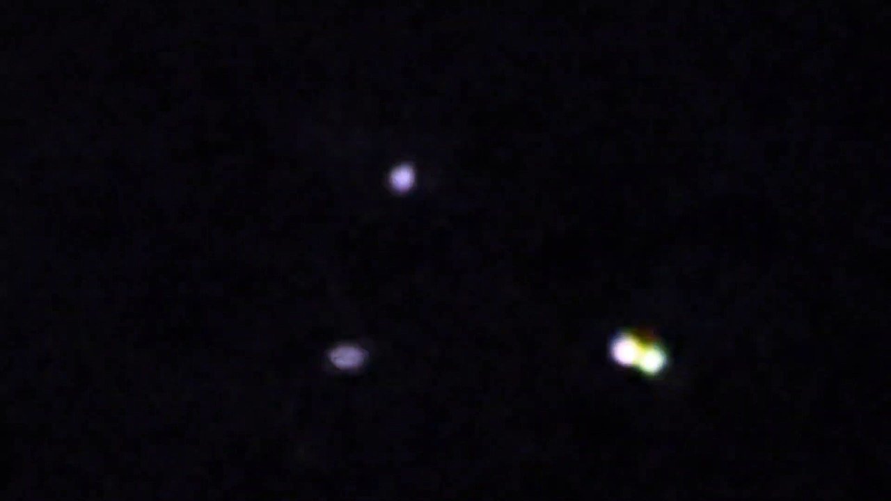 Veteran Airline Captain Films Multiple UFOs Over Colorado